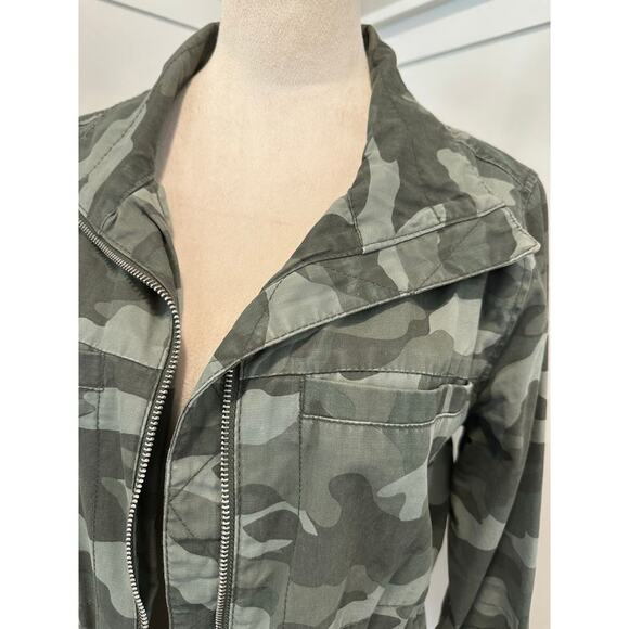 Old Navy Camo Spring Jacket - Picture 3 of 5